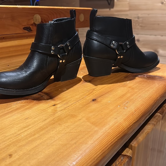 Report “Altea” Black Moto Booties - Picture 4 of 5